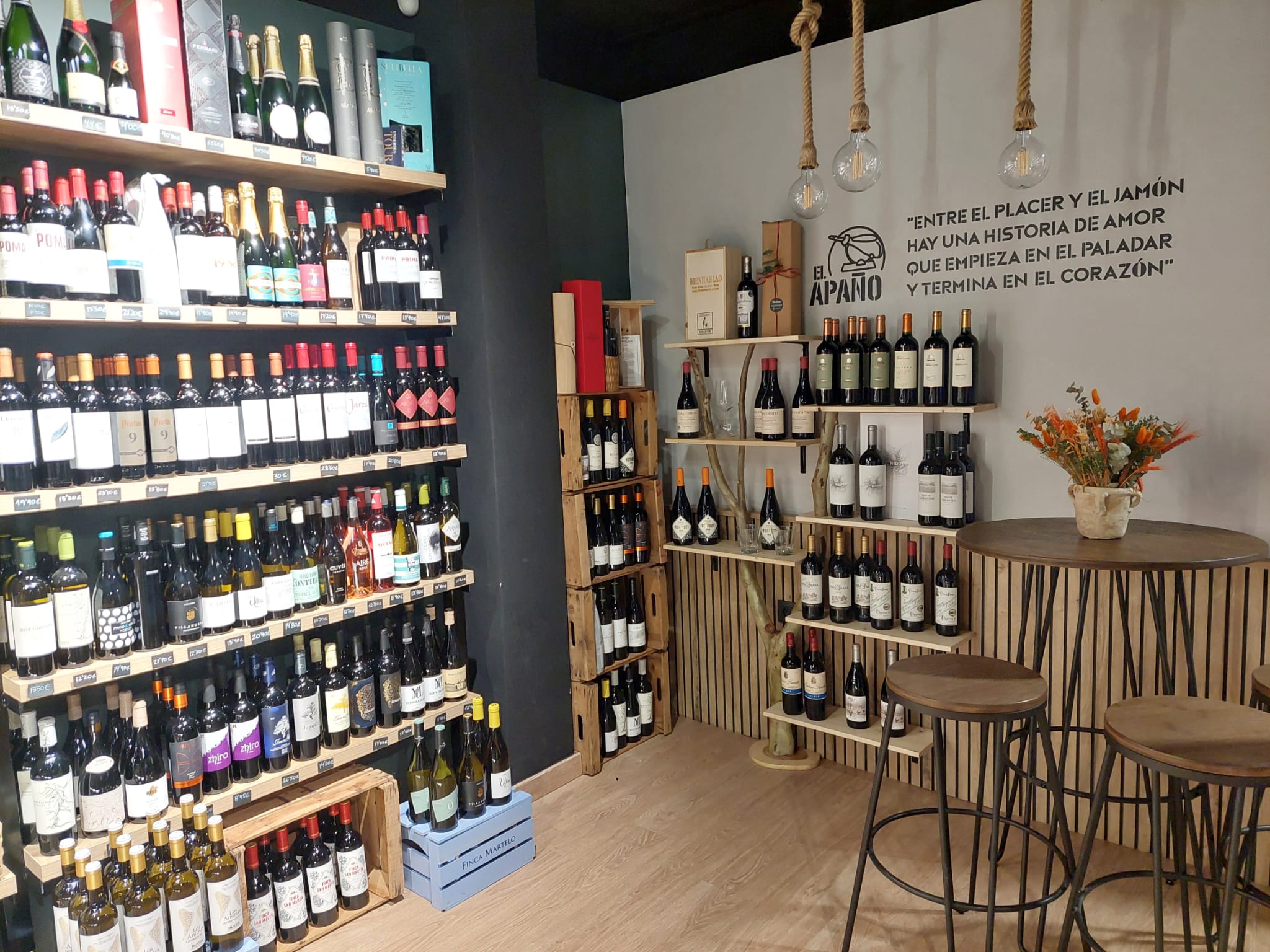 Sala de vinos de El Apaño